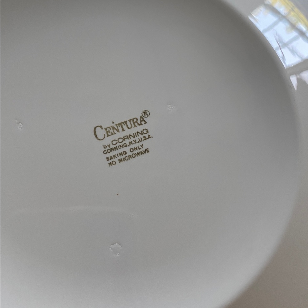 Four Corning Centura White Tulips Salad Plates - Picture 3 of 4